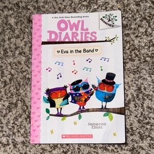 Scholastic Owl Diaries: Colorful Bird Band Adventure